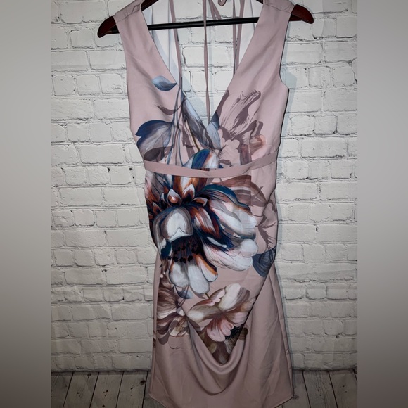 BRAND NWT Little Mistress Lavender & Blue floral dress size 6 - Picture 7 of 11